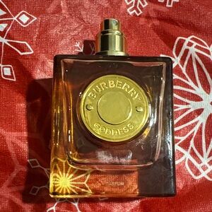 Burberry Goddess Perfume - Gold and Brown Charm